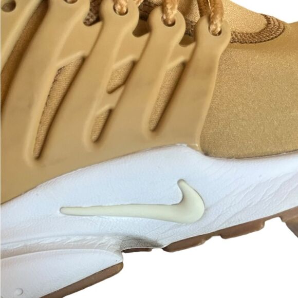 NIKE Wmns Air Presto 'Elemental Gold' - Picture 10 of 13
